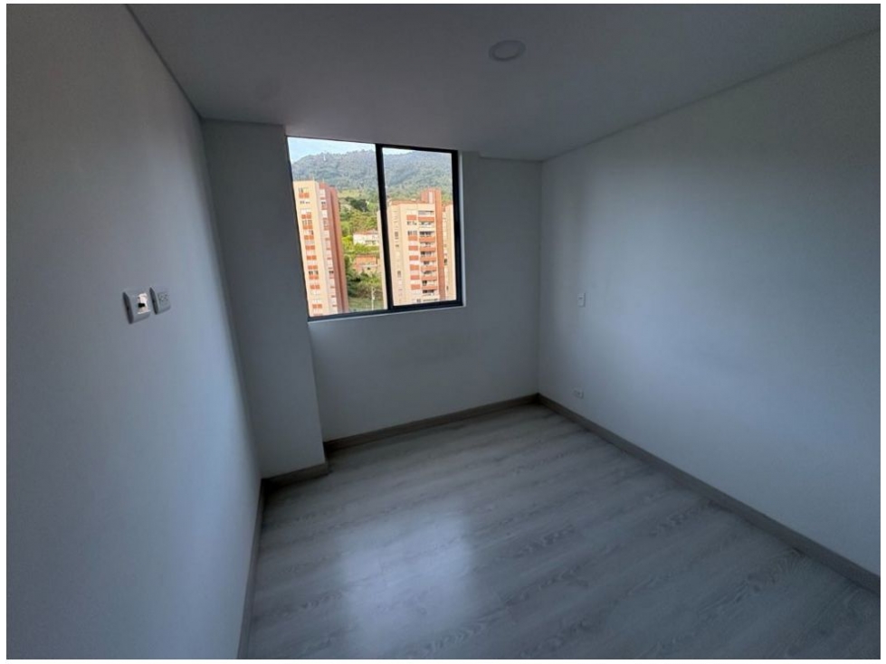 Apartamento en venta en Loma Del Chocho, Envigado · foto 11 de 20