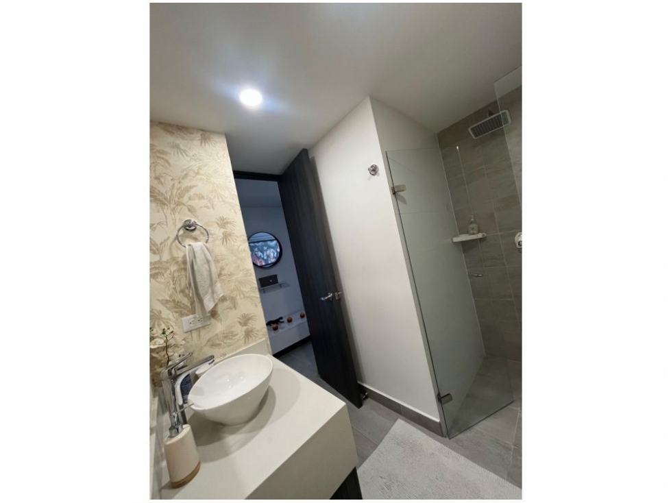 Apartamento en venta en El Poblado, Medellín · foto 19 de 24