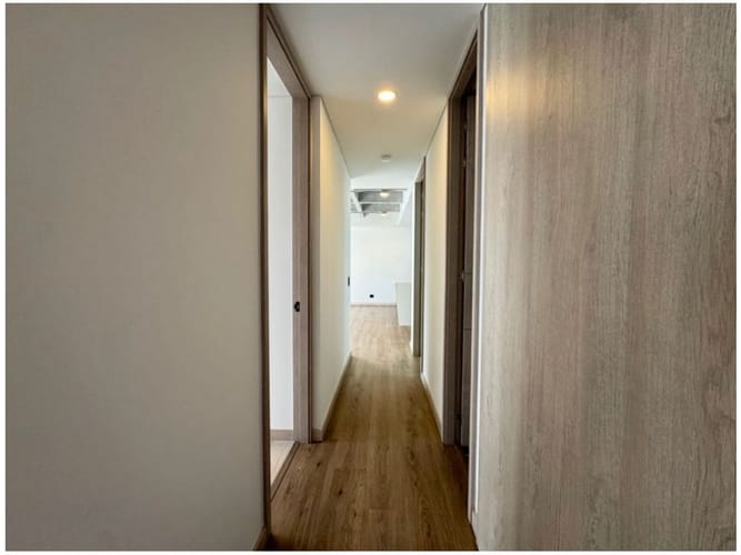 Apartamento de 2 alcobas en venta en Camino Verde, Envigado, 97 m² · foto 7 de 17