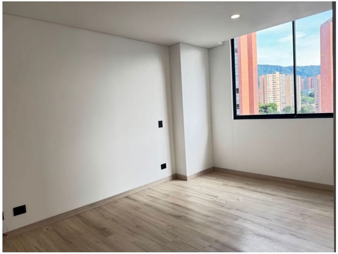Apartamento de 2 alcobas en venta en Camino Verde, Envigado, 97 m² · foto 8 de 17
