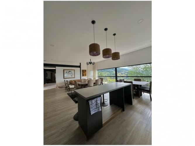 Casa de 3 alcobas en venta en El Poblado, Medellín · foto 13 de 24