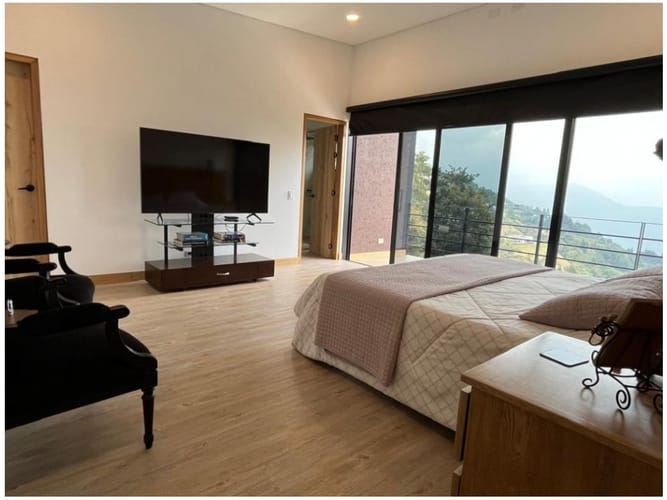 Casa de 3 alcobas en venta en El Poblado, Medellín · foto 22 de 24