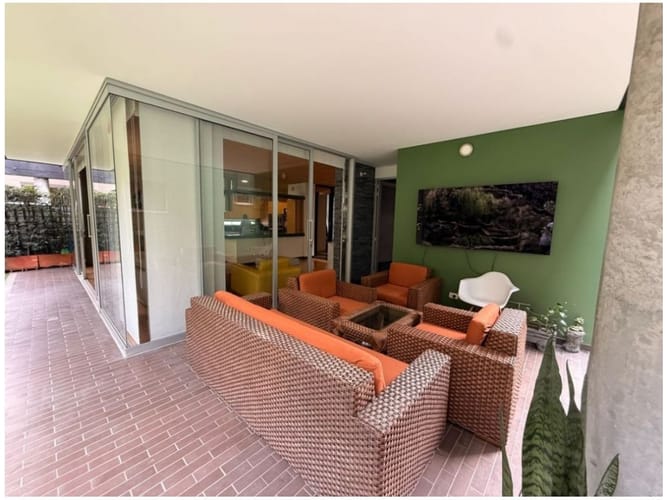 Casa de 5 alcobas en venta en Loma El Atravesado, Envigado, 345 m² · foto 21 de 24