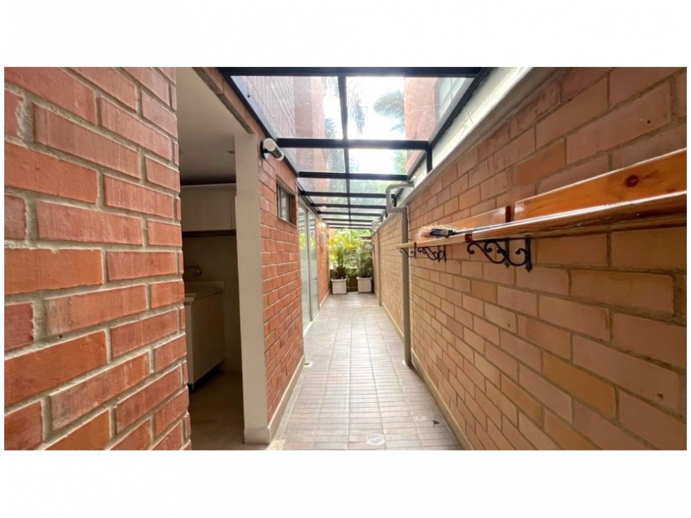 Apartamento en venta en Cumbres, Envigado · foto 7 de 24