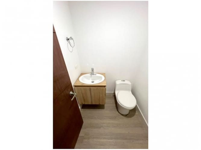 Apartamento en venta en Cumbres, Envigado · foto 8 de 24