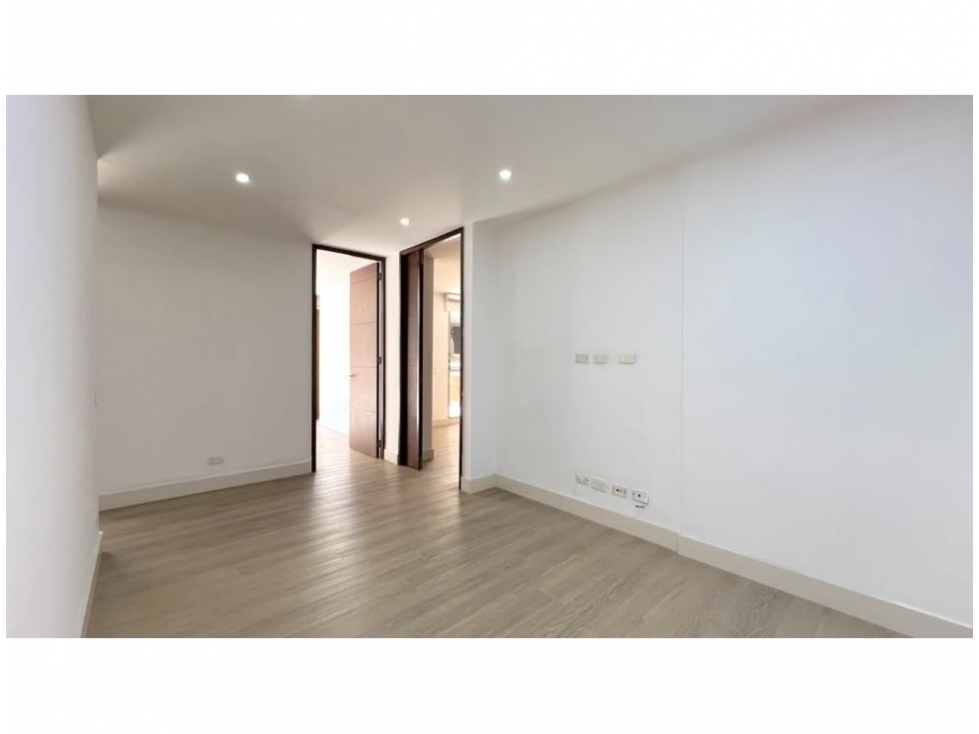 Apartamento en venta en Cumbres, Envigado · foto 9 de 24