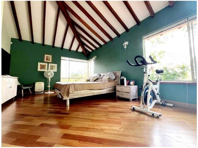 Casa de 3 alcobas en venta en El Esmeraldal, Envigado, 260 m² · foto 13 de 17