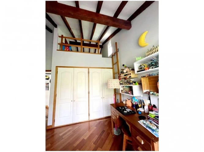 Casa de 3 alcobas en venta en El Esmeraldal, Envigado, 260 m² · foto 16 de 17