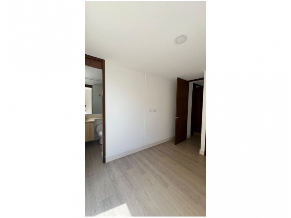 Apartamento en venta en Cumbres, Envigado · foto 15 de 24