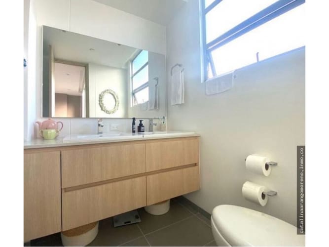 Apartamento de 3 alcobas en venta en Loma Del Esmeraldal, Envigado, 184 m² · foto 4 de 8