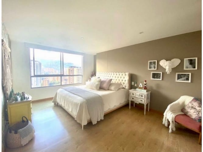 Apartamento de 3 alcobas en venta en Loma Del Esmeraldal, Envigado, 184 m² · foto 6 de 8