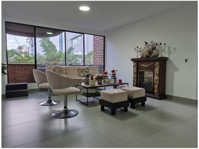 Apartamento en venta en El Poblado, Medellín · foto 3 de 17