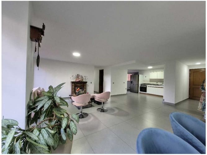 Apartamento en venta en El Poblado, Medellín · foto 5 de 17
