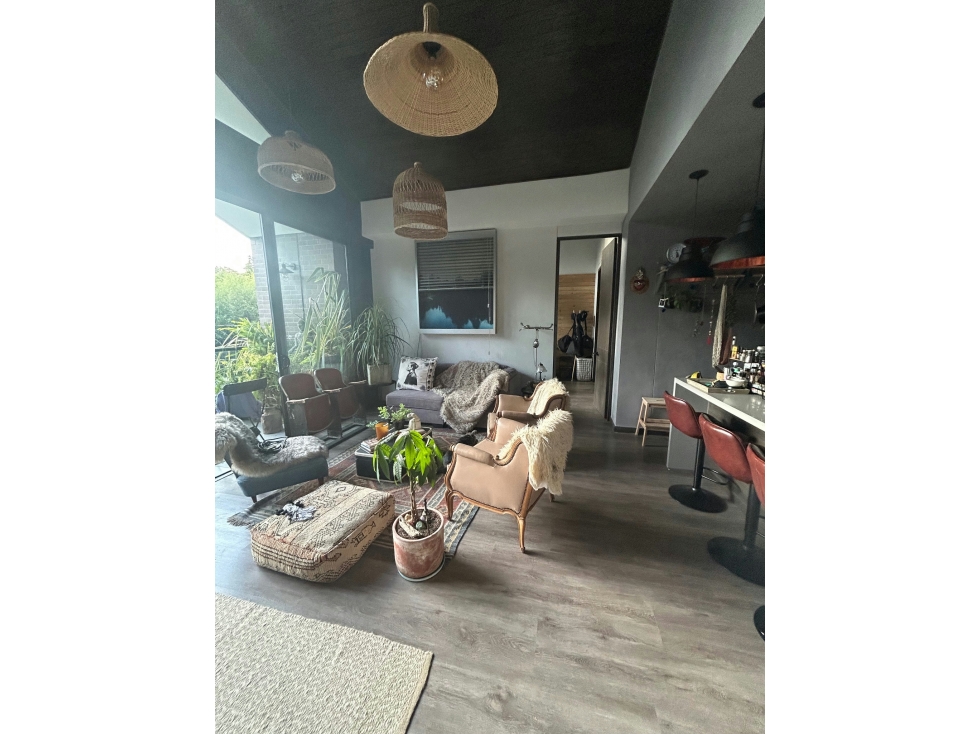 Apartamento en venta en Santa Elena, Medellín · foto 2 de 13