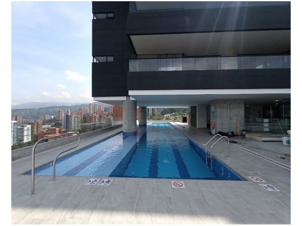 Apartamento en venta en El Poblado, Medellín · foto 3 de 24