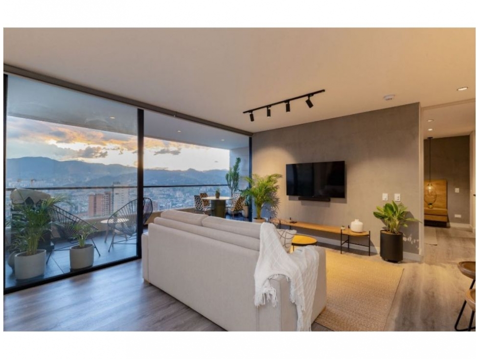 Apartamento en venta en El Poblado, Medellín · foto 8 de 24