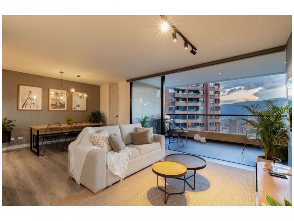 Apartamento en venta en El Poblado, Medellín · foto 10 de 24