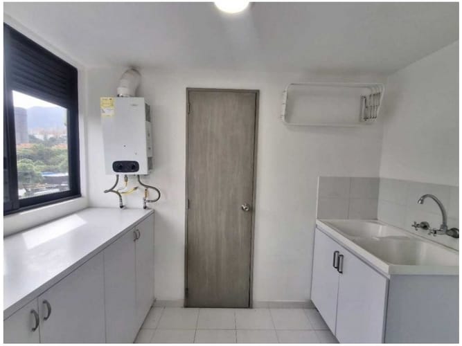 Apartamento de 3 alcobas en venta en Santa María De Los Ángeles, Medellín, 109 m² · foto 3 de 13