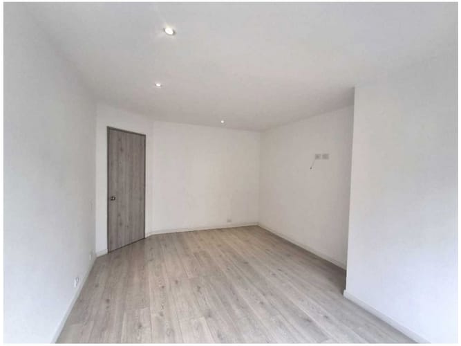 Apartamento de 3 alcobas en venta en Santa María De Los Ángeles, Medellín, 109 m² · foto 9 de 13