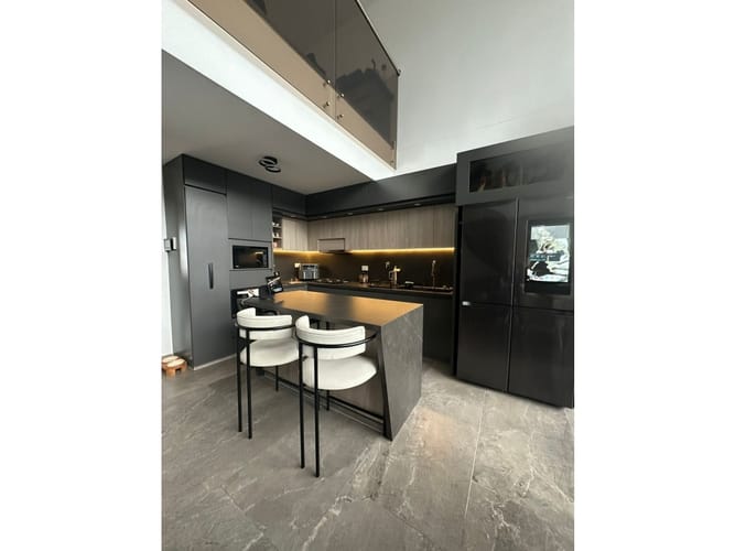 Apartamento de 3 alcobas en venta en Belén, Medellín, 140 m² · foto 1 de 19