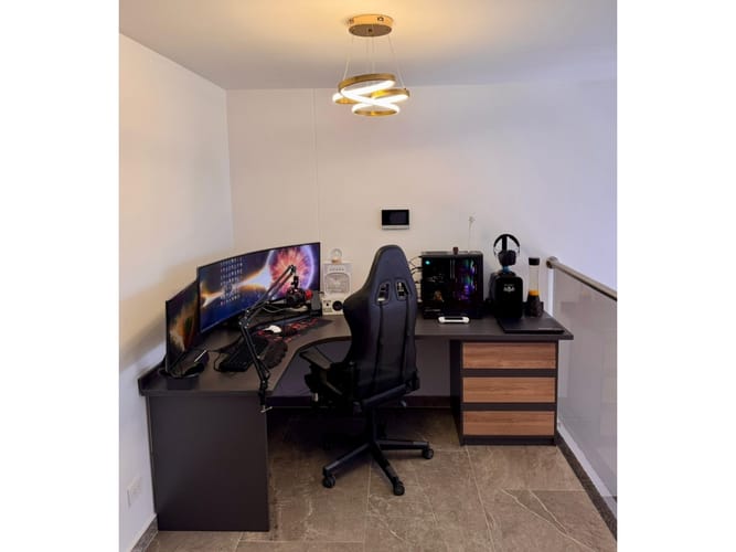 Apartamento de 3 alcobas en venta en Belén, Medellín, 140 m² · foto 2 de 19