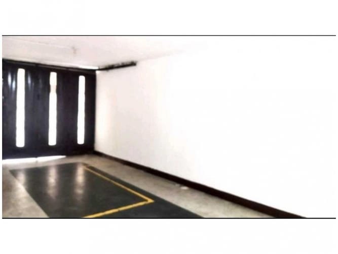 Casa de 4 alcobas en venta en La Almeria, Medellín, 221 m² · foto 9 de 10