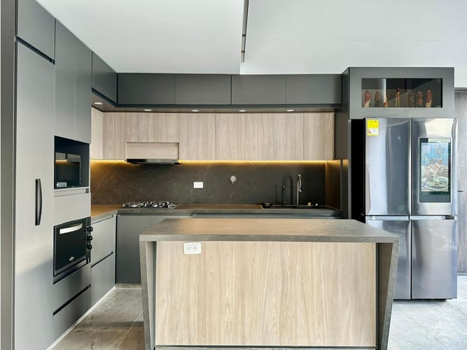 Apartamento de 3 alcobas en venta en Belén, Medellín, 140 m² · foto 8 de 19