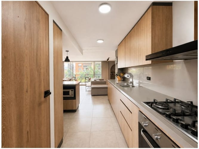 Apartamento de 3 alcobas en venta en El Poblado, Medellín, 101 m² · foto 12 de 24