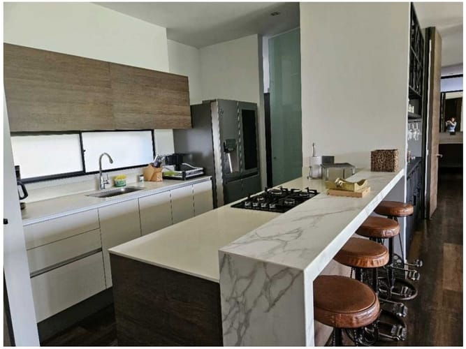 Apartamento de 2 alcobas en venta en El Poblado, Medellín, 300 m² · foto 11 de 15