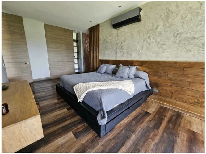 Apartamento de 2 alcobas en venta en El Poblado, Medellín, 300 m² · foto 13 de 15