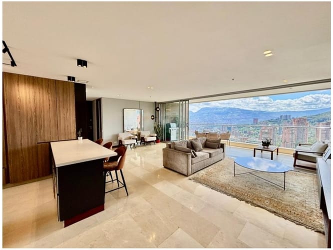 Apartamento de 3 alcobas en venta en Los Balsos, Medellín, 198 m² · foto 2 de 24