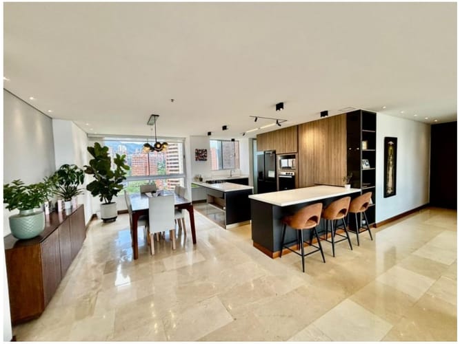 Apartamento de 3 alcobas en venta en Los Balsos, Medellín, 198 m² · foto 3 de 24