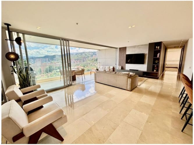Apartamento de 3 alcobas en venta en Los Balsos, Medellín, 198 m² · foto 7 de 24