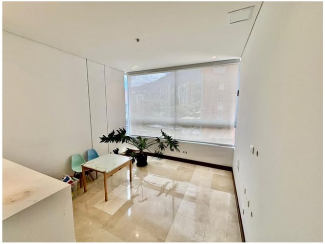Apartamento de 3 alcobas en venta en Los Balsos, Medellín, 198 m² · foto 15 de 24