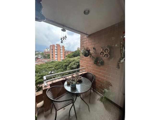 Apartamento en venta en Laureles, Medellín · foto 2 de 5