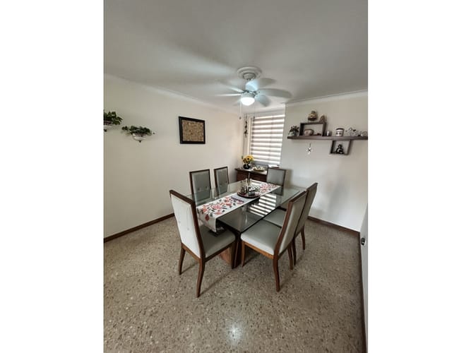 Apartamento en venta en Laureles, Medellín · foto 3 de 5
