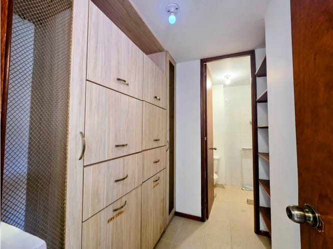 Apartamento de 2 alcobas en venta en El Poblado, Medellín, 130 m² · foto 16 de 24