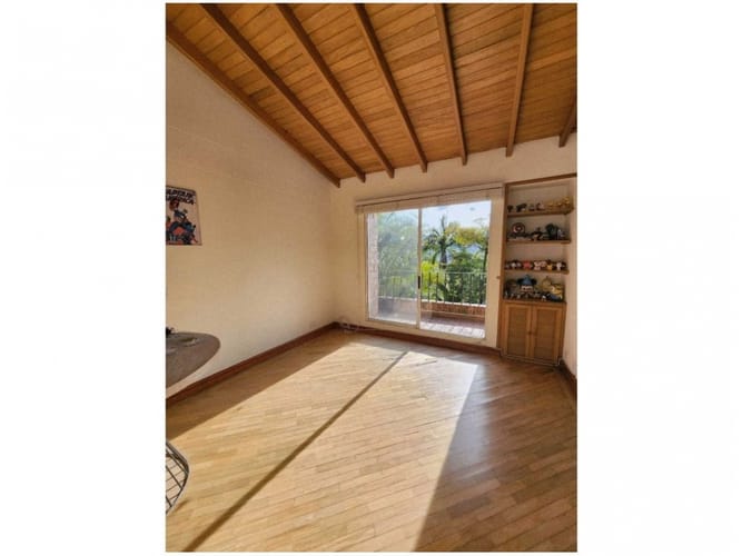 Casa de 4 alcobas en venta en El Poblado, Medellín, 286 m² · foto 14 de 17