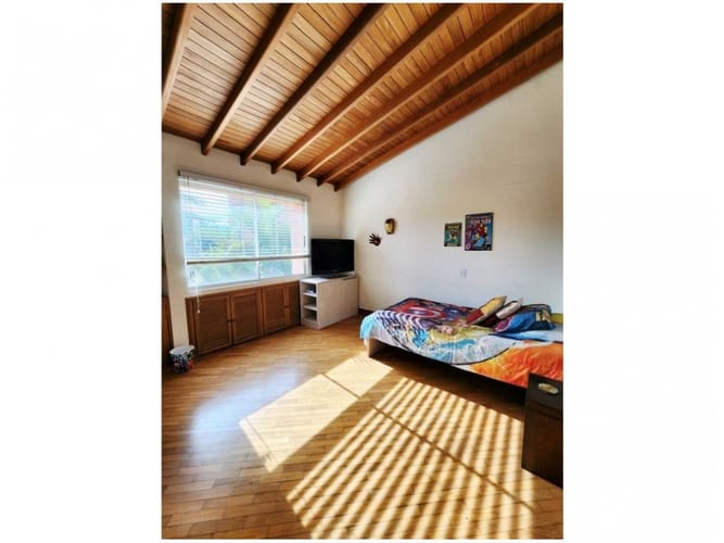 Casa de 4 alcobas en venta en El Poblado, Medellín, 286 m² · foto 16 de 17