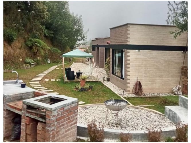 Casa de 3 alcobas en venta en Loma Del Escobero, Envigado · foto 2 de 14