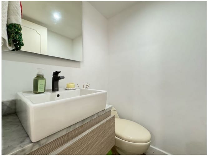 Apartamento de 2 alcobas en venta en El Poblado, Medellín, 162 m² · foto 13 de 24