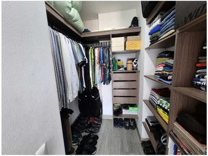 Apartamento de 3 alcobas en venta en Urbanización Las Cumbres, Envigado, 168 m² · foto 21 de 24
