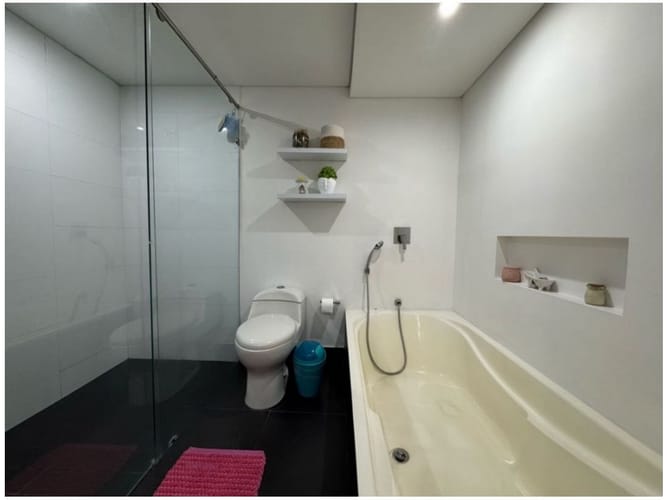 Apartamento de 2 alcobas en venta en El Poblado, Medellín, 162 m² · foto 21 de 24