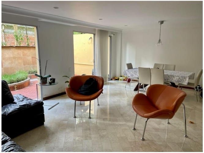 Casa de 4 alcobas en venta en Castropol, Medellín, 328 m² · foto 6 de 24