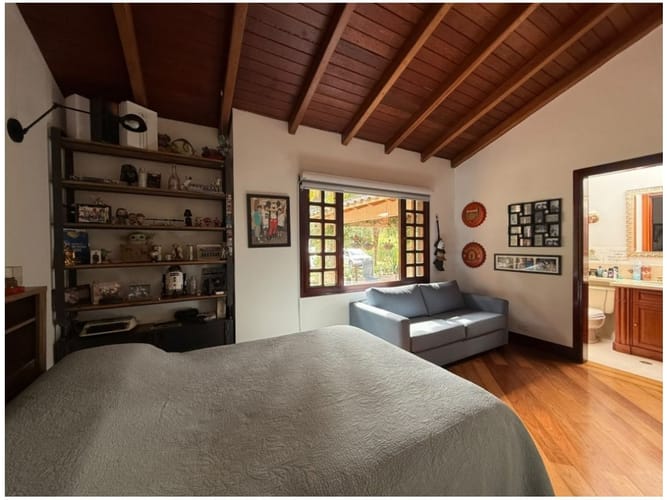 Casa de 6 alcobas en venta en Carrizales, Envigado · foto 3 de 24