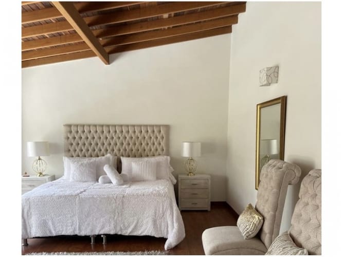 Casa de 3 alcobas en venta en Escobero, Envigado, 290 m² · foto 15 de 24