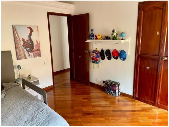 Casa de 4 alcobas en venta en Castropol, Medellín, 328 m² · foto 12 de 24