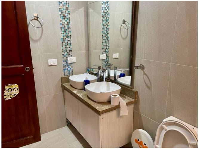 Casa de 4 alcobas en venta en Castropol, Medellín, 328 m² · foto 14 de 24