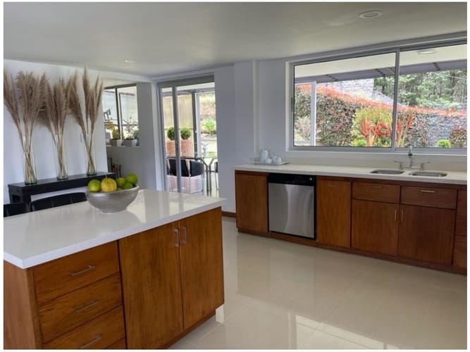 Casa de 3 alcobas en venta en Escobero, Envigado, 290 m² · foto 18 de 24