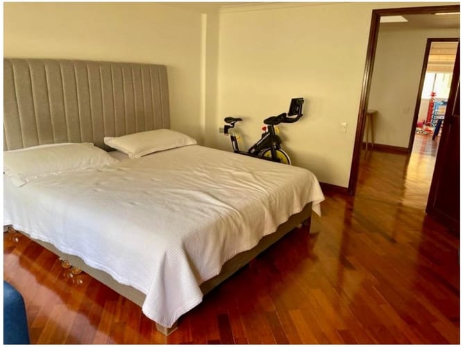 Casa de 4 alcobas en venta en Castropol, Medellín, 328 m² · foto 17 de 24